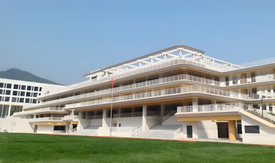 盼盼木门经典案例——灵山未来学校